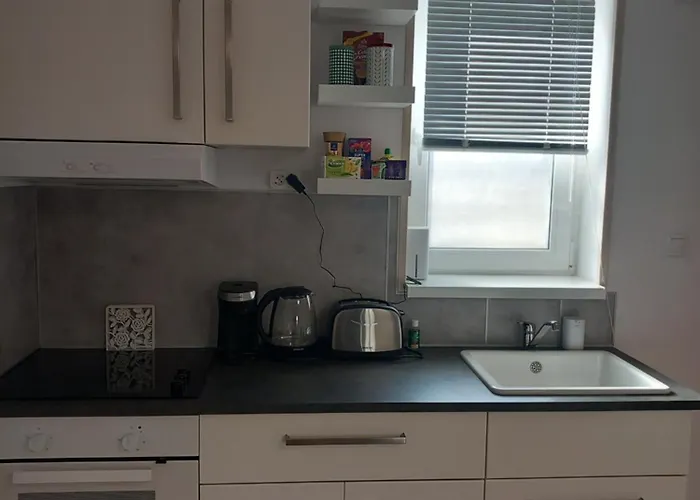Apartament Zarda Utcai *